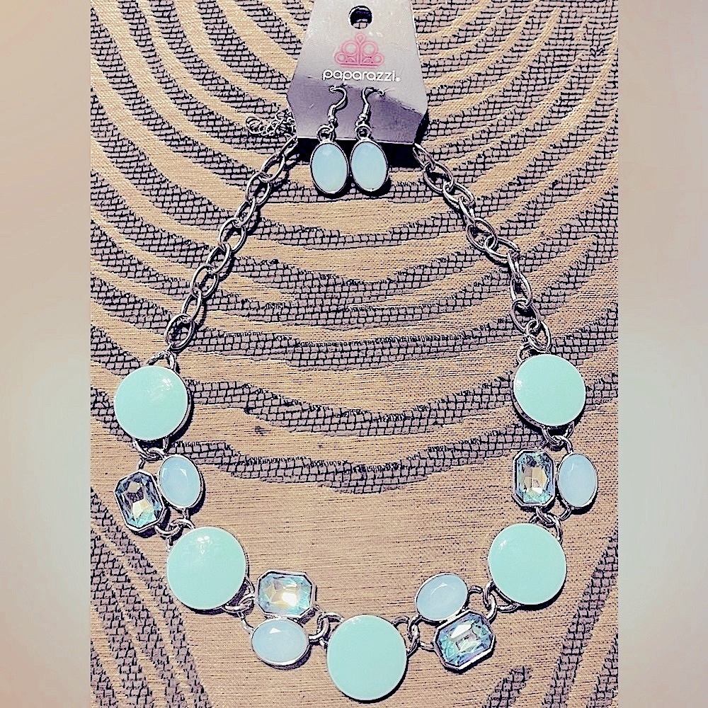 Ocean Blues Necklace & Earrings Set